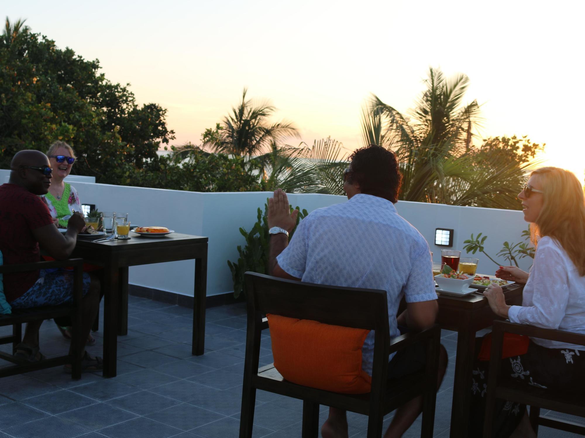 Boutique Beach All Inclusive Diving Hotel Dhigurah  Dış mekan fotoğraf